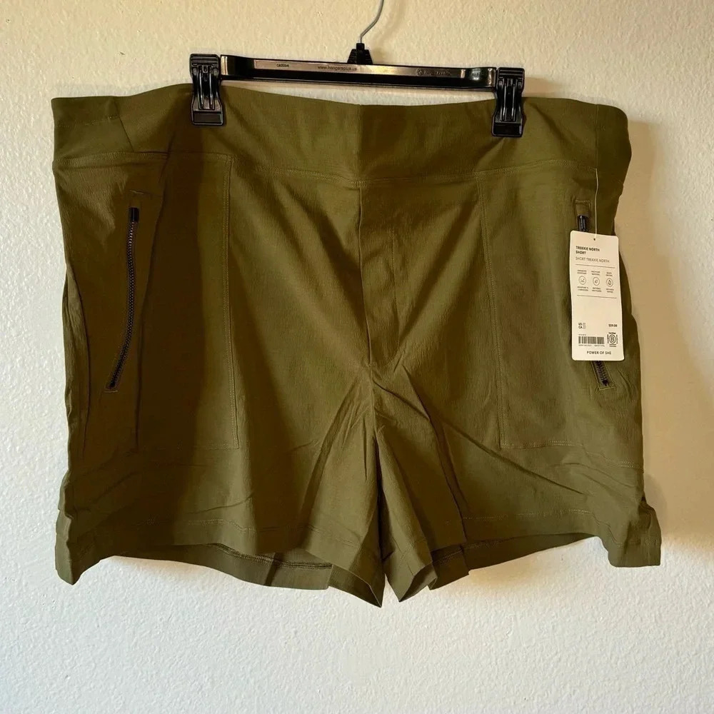 ATHLETA TREKKIE NORTH MID RISE SHORT - Picture 5 of 9